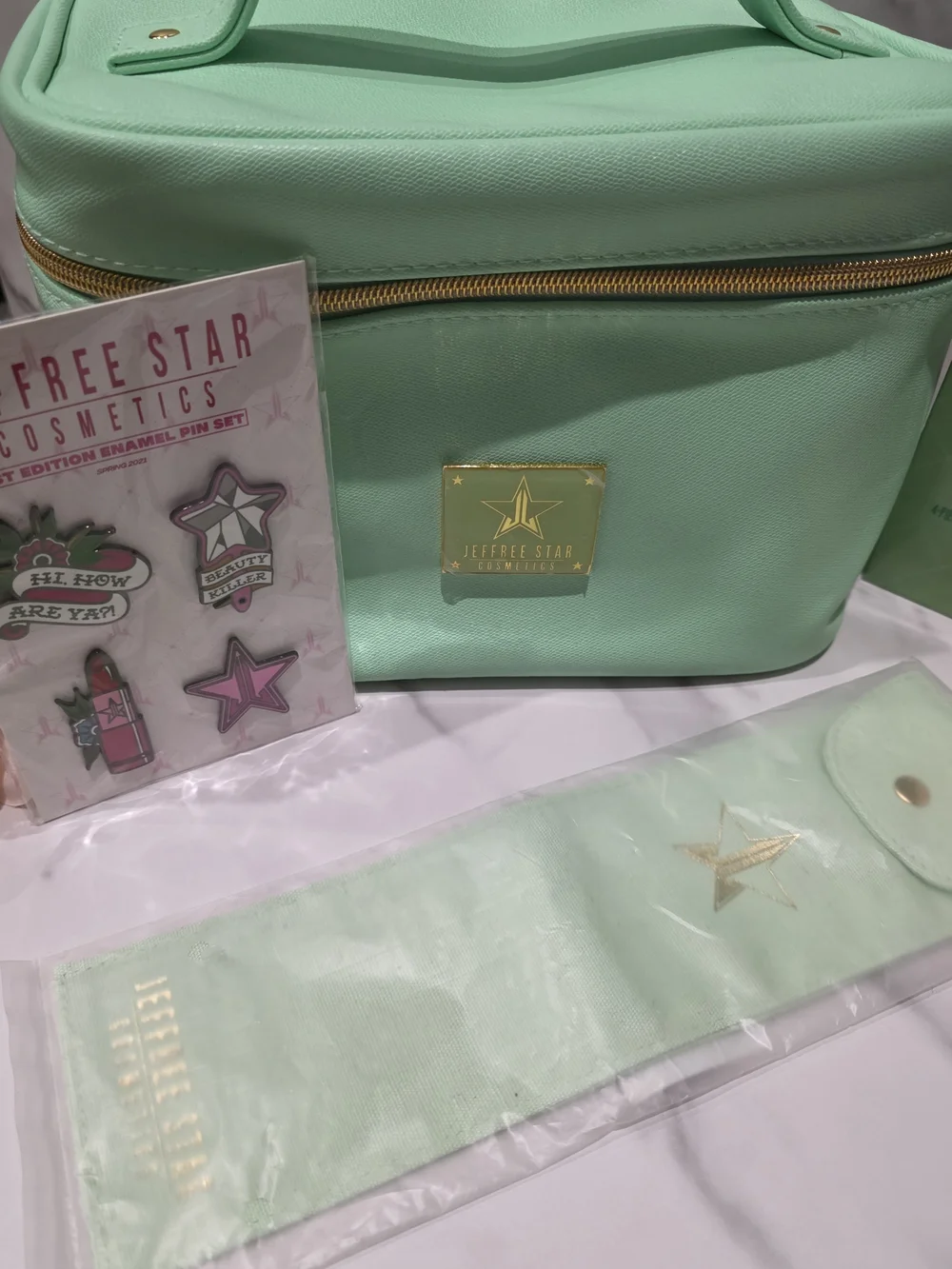 Jeffree Star - Mint Green Cosmetic Travel Case with Accessories